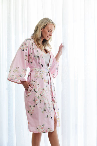 short kimono, haori, kimono jacket, kimonos, kimono Australia, beach kimono, robes, kimono jacket, Japanese kimono #colour_pink
