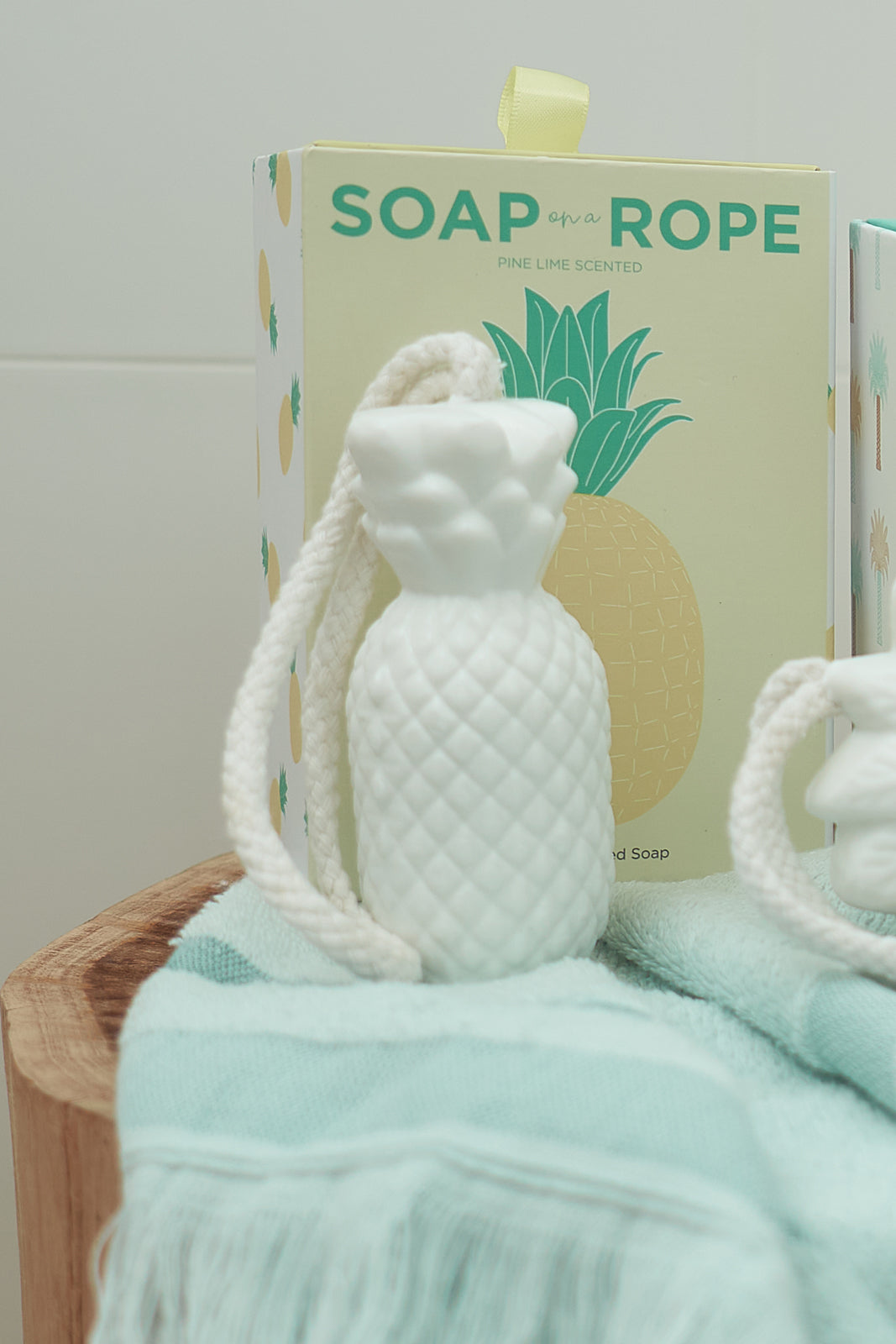 SOAP ON A ROPE - PINEAPPLE – Beautiful Robes